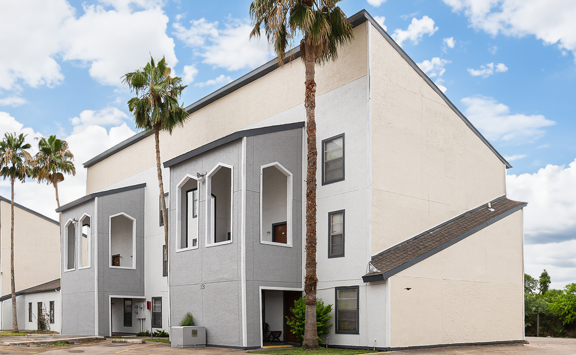 Willow Ridge Apartments Harlingen, Texas. Silver Lands Property Managment